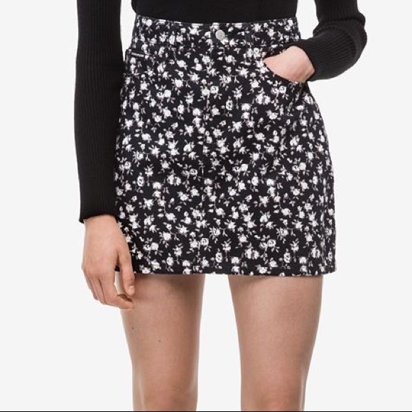 Calvin Klein Dresses & Skirts - Calvin Klein Floral Denim Skirt